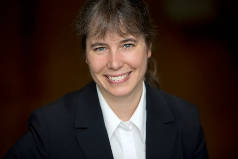 Prof. Gitta Kutyniok ()